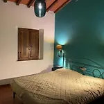 アパート 2 Bedroom 1bath With 2 Ac Units, Garden In Chianti!